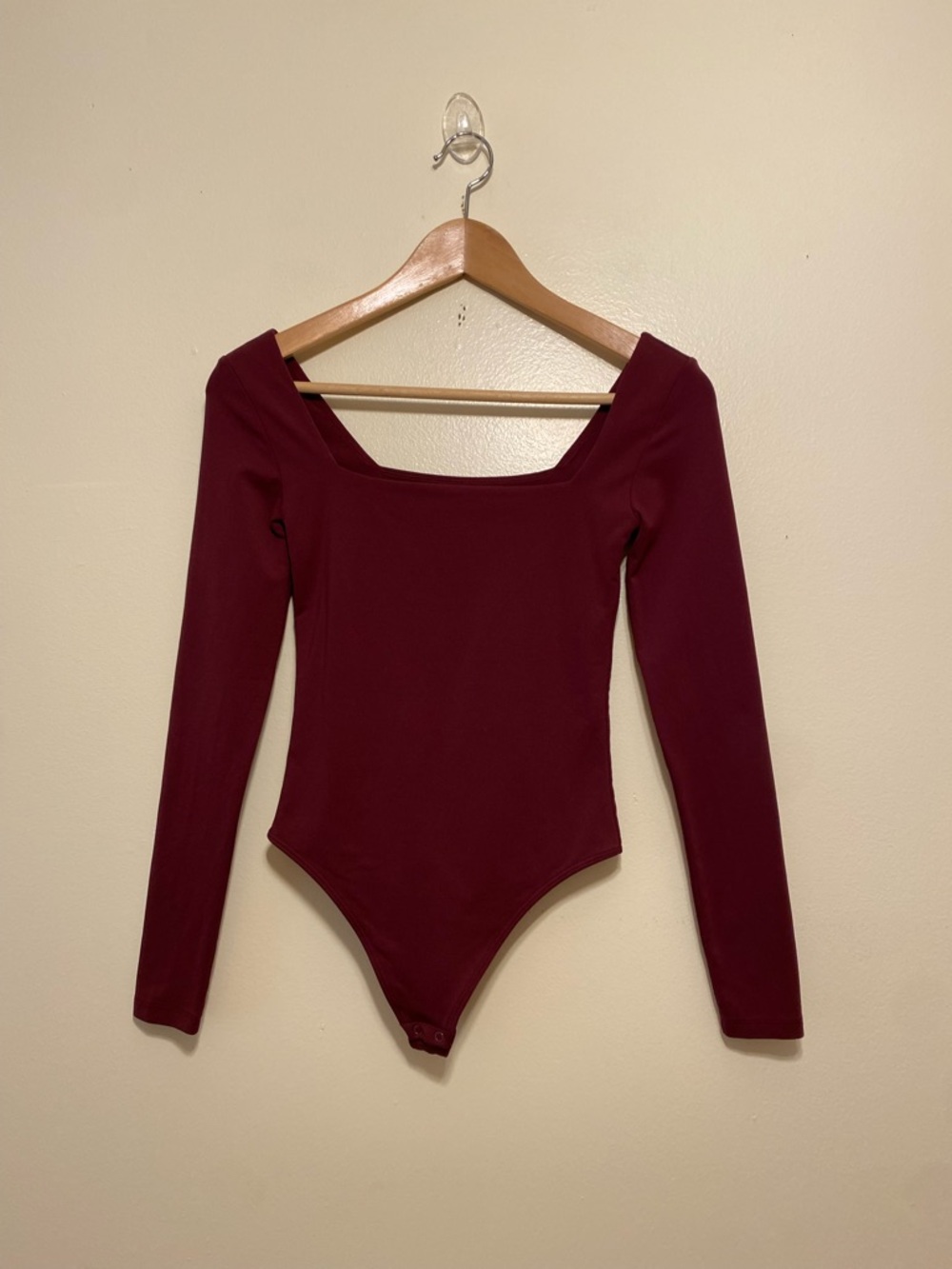 Babaton Contour Long Sleeve Bodysuit - Burgundy. Size XS